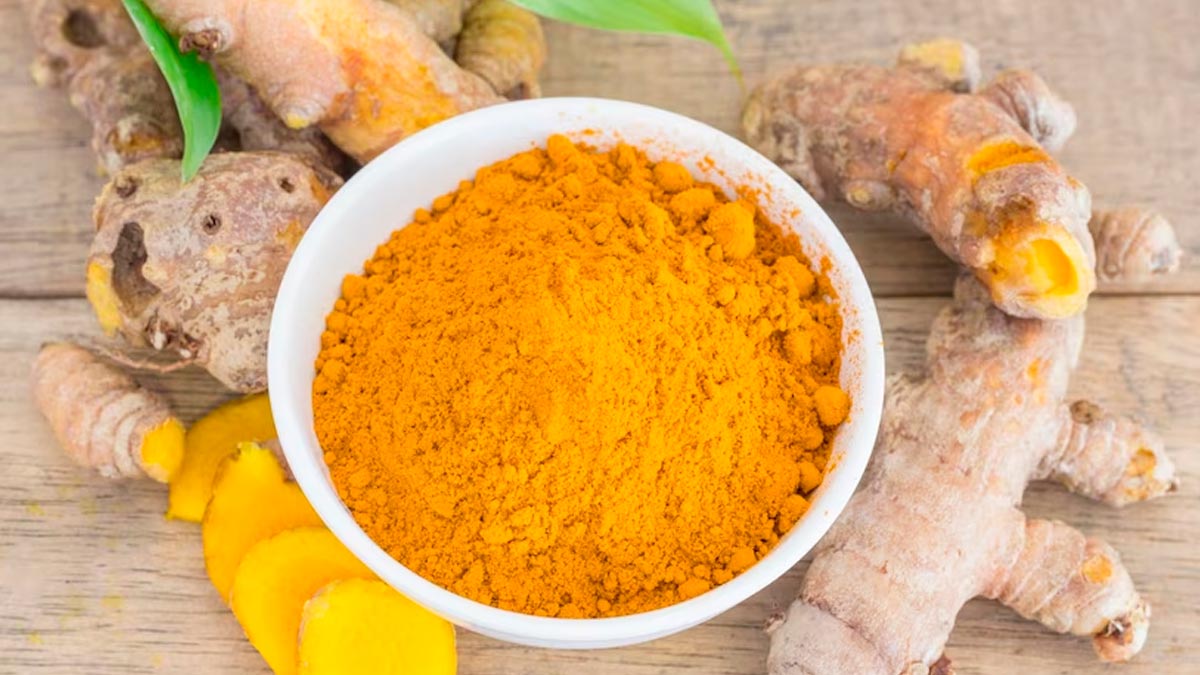 Turmeric-Face-Fack-For-Oily-Skin