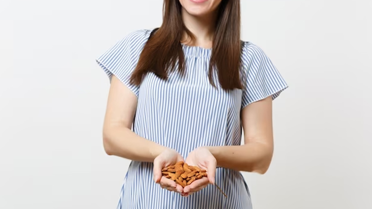 क्या बादाम खाने से वजन बढ़ता है? जानें क्या कहते हैं एक्सपर्ट does eating almonds cause weight
