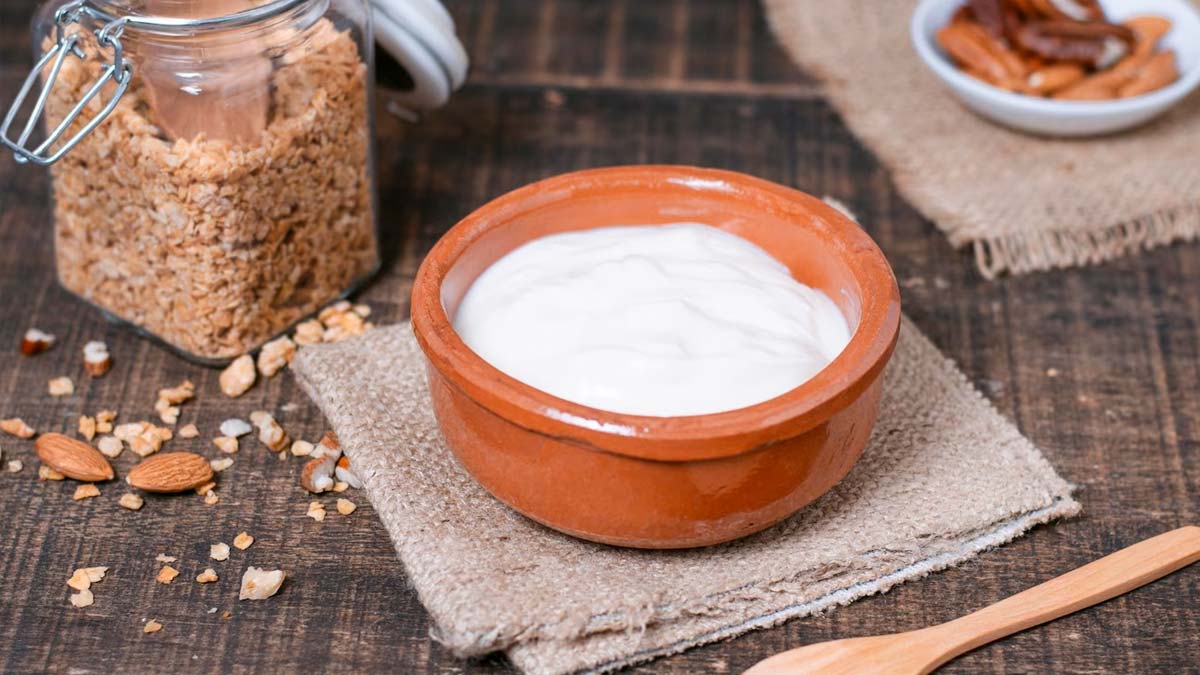 curd-with-black-pepper-benefits-for-weight-loss-ins2