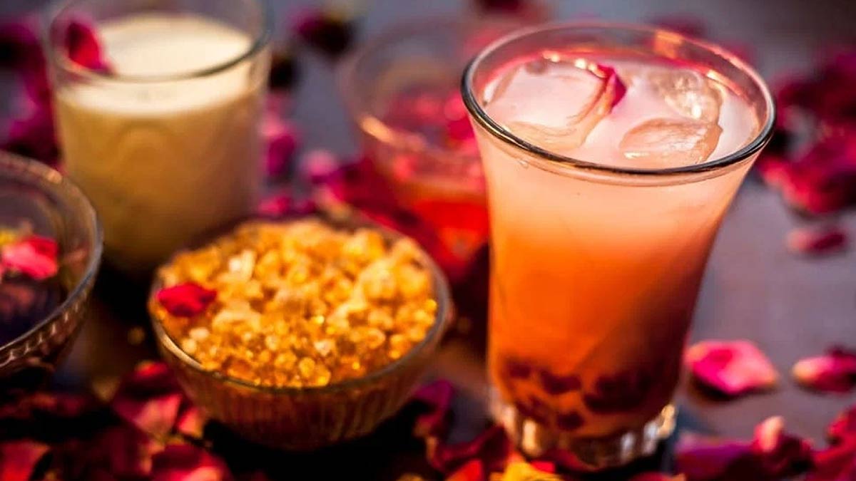 Benefits-Of-Gond-Katira-In-Summer-ins2