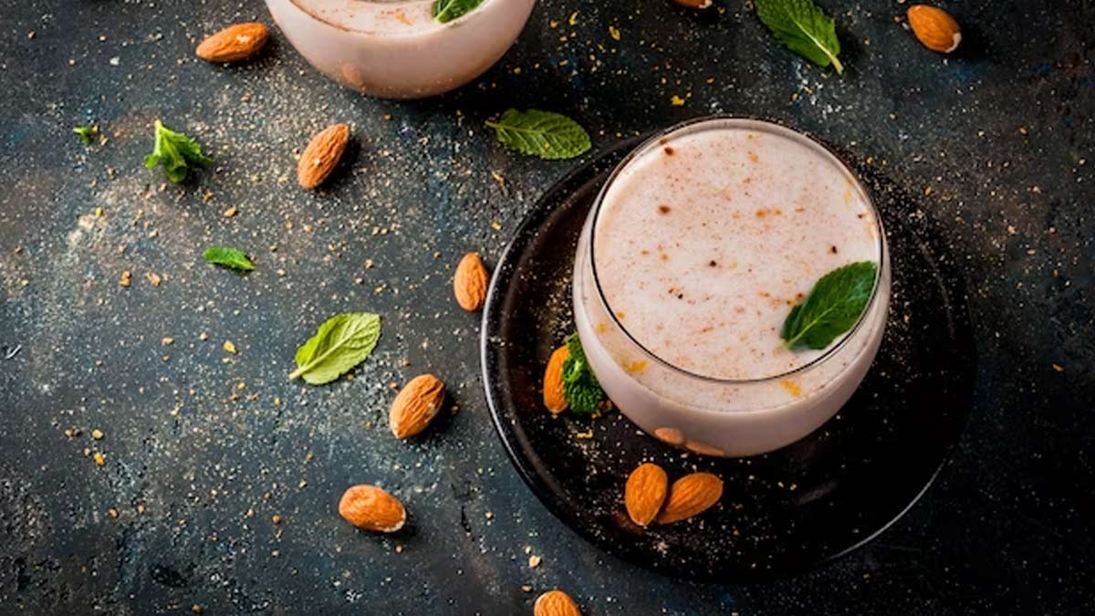 Healthy Thandai Recipe for Holi in Hindi 
