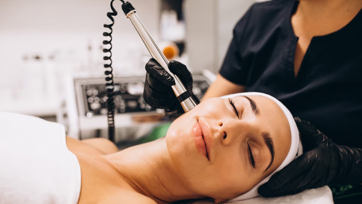  Microdermabrasion: Process And Its Side Effects