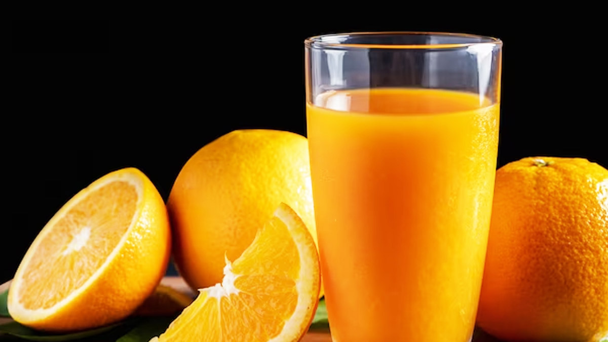 गर्म‍ियों में प‍िएं ताजाफ्रेश संतरे का जूस, सेहत को म‍िलेंगे कई फायदे