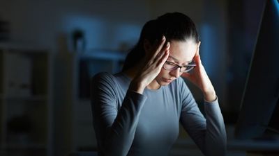 कहीं बहुत ज्यादा सोने या कम सोने का कारण डिप्रेशन तो नहीं? इन संकेतों से समझें