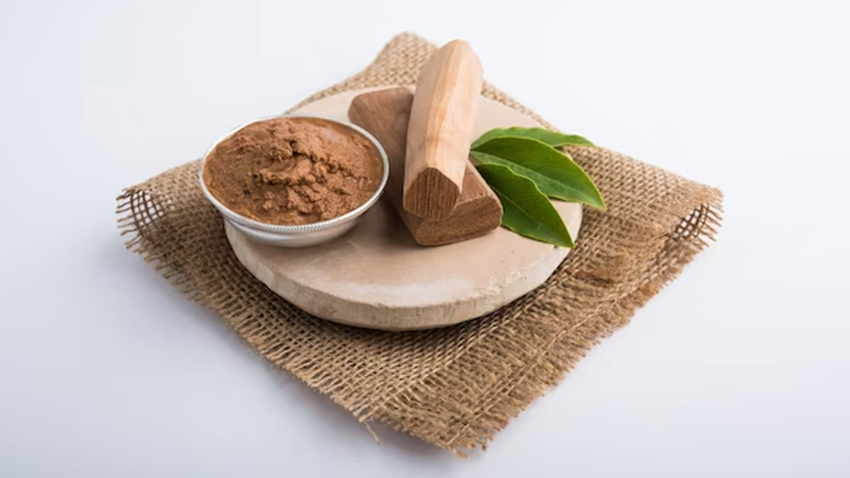 Chandan-Powder-Face-Pack-For-Glowing-Skin