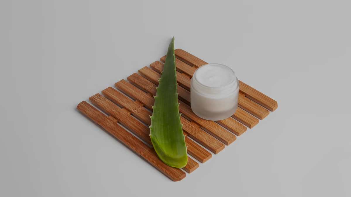 Aloevera-Uses-For-Oily-Skin