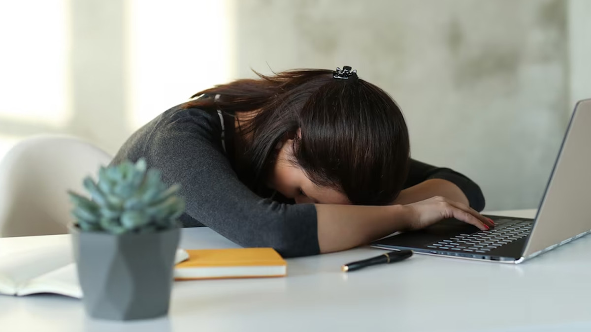 Do You Feel Tired All The Time: Expert Lists Causes Of Extreme Fatigue ...