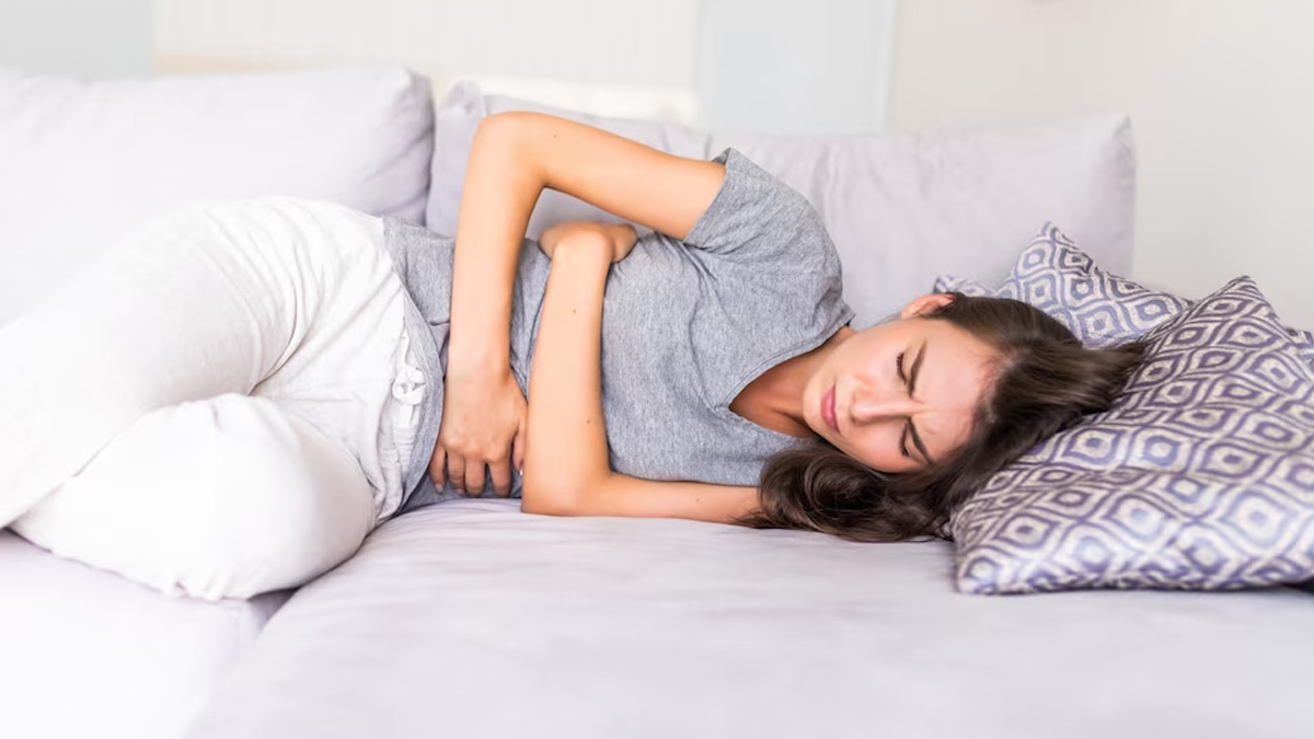 turmeric in hot water during periods in hindi