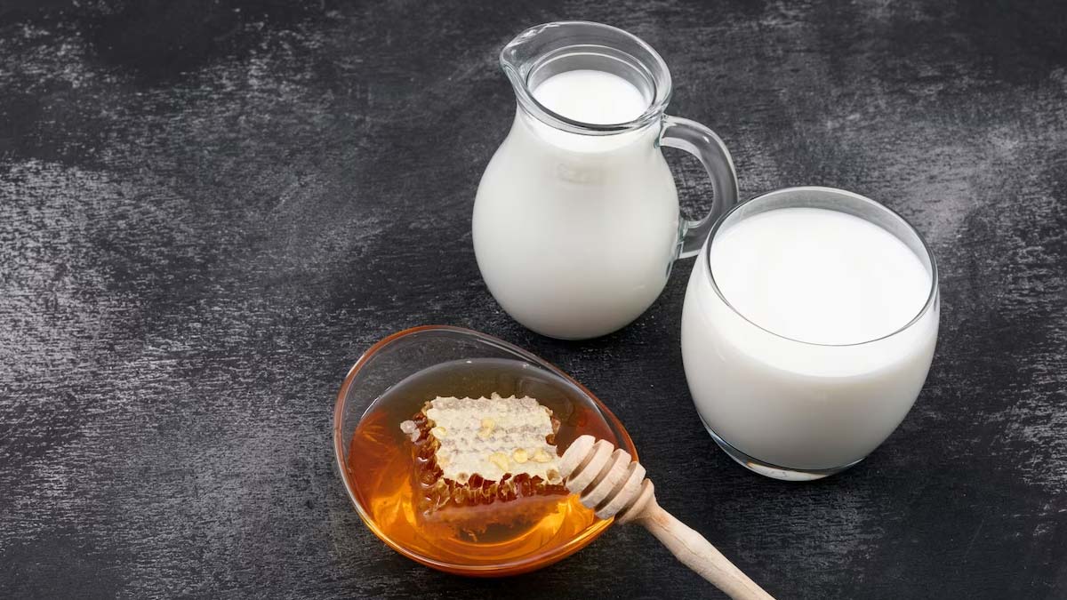Raw-Milk-For-Skin-Whitening