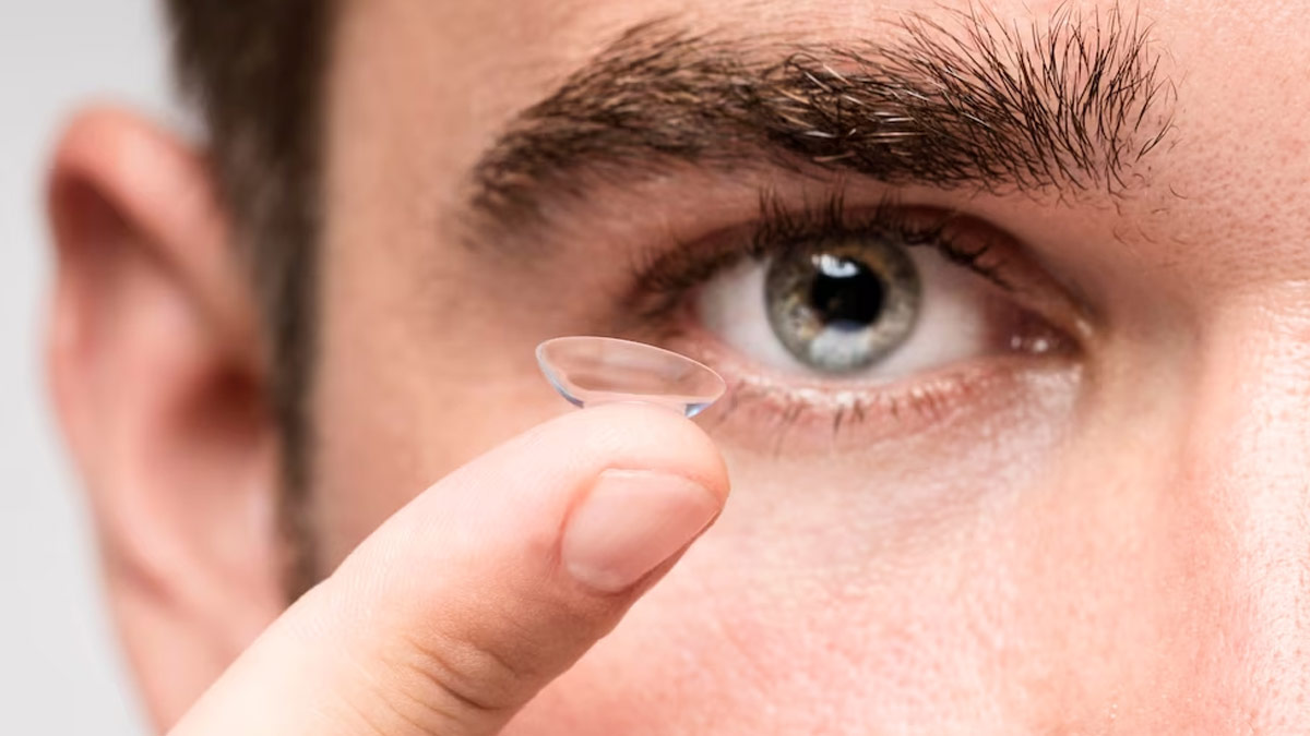 Did You Sleep With Your Contact Lenses On? Doctor Shares Possible Risks