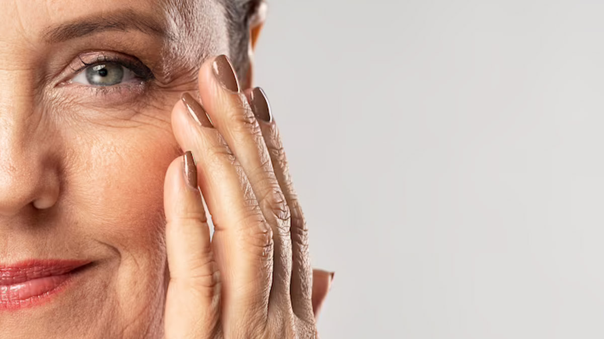 How-to-Apply-Honey-for-Skin-Ageing-in2