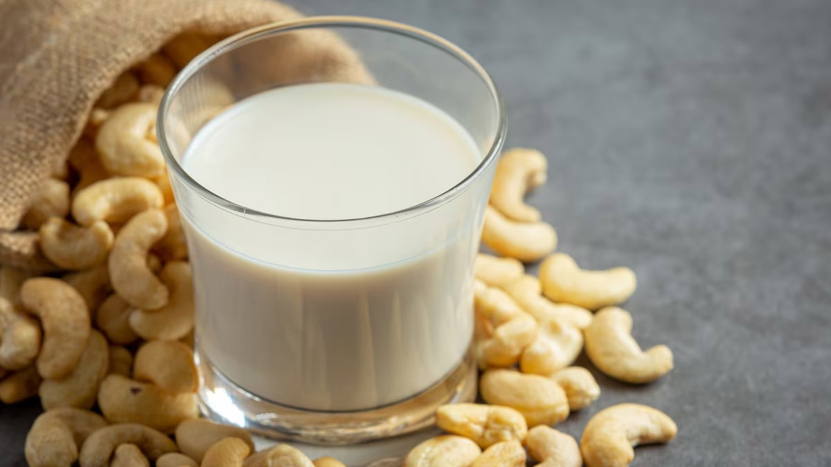 benefits of drink cashew and milk during pregnancy