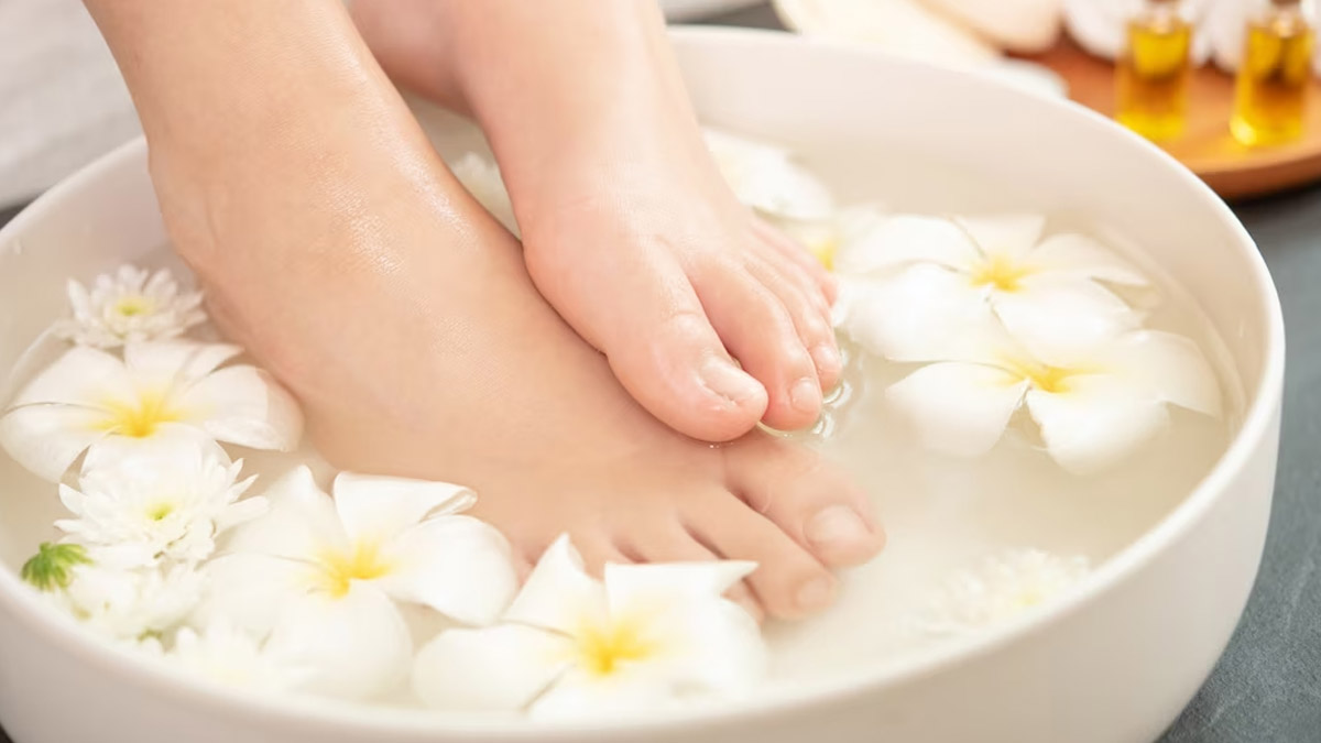 cracked heel treatment