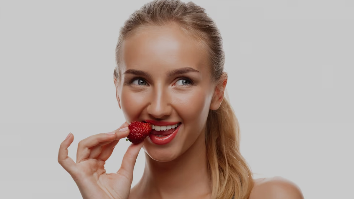 strawberry for teeth 