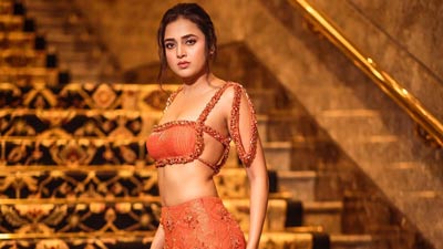 टीवी की 'नागिन' तेजस्वी प्रकाश ने खोला अपनी कर्वी फिगर का राज, जानें एक्ट्रेस का डेली डाइट प्लान