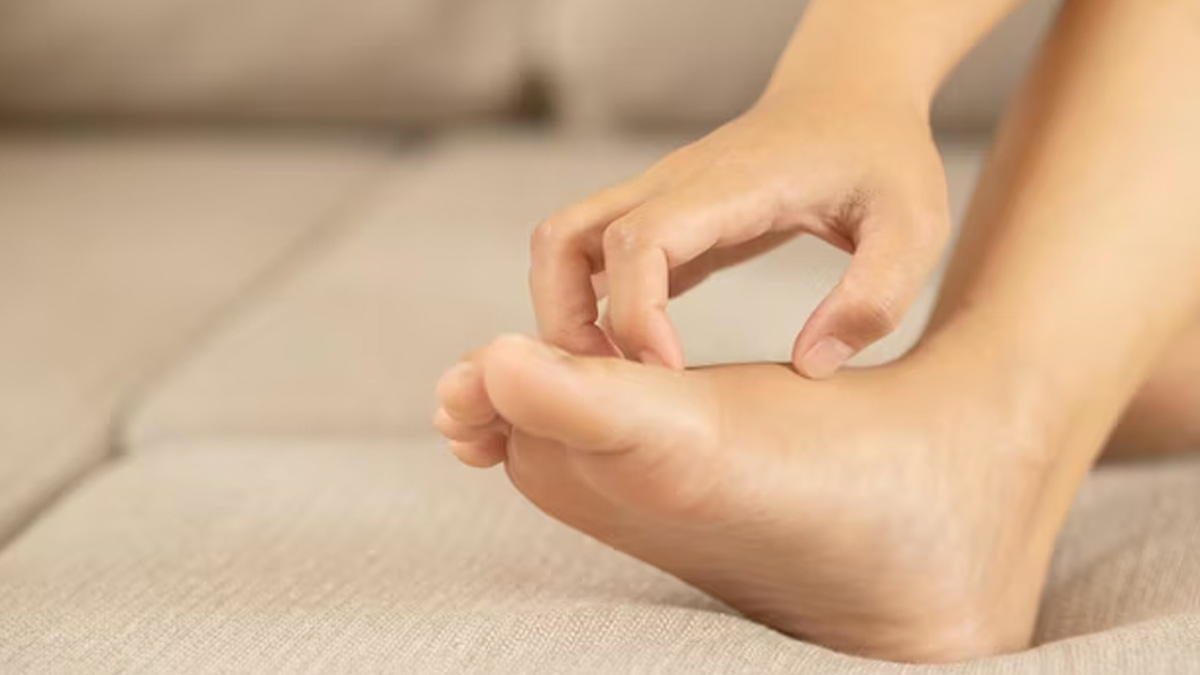 Feet Massage To Reduce Burning Sensation In Feet