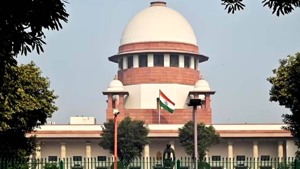 दिल्ली में बढ़ते प्रदूषण को लेकर सुप्रीम कोर्ट सख्त, राज्यों से मांगी रिपोर्ट 