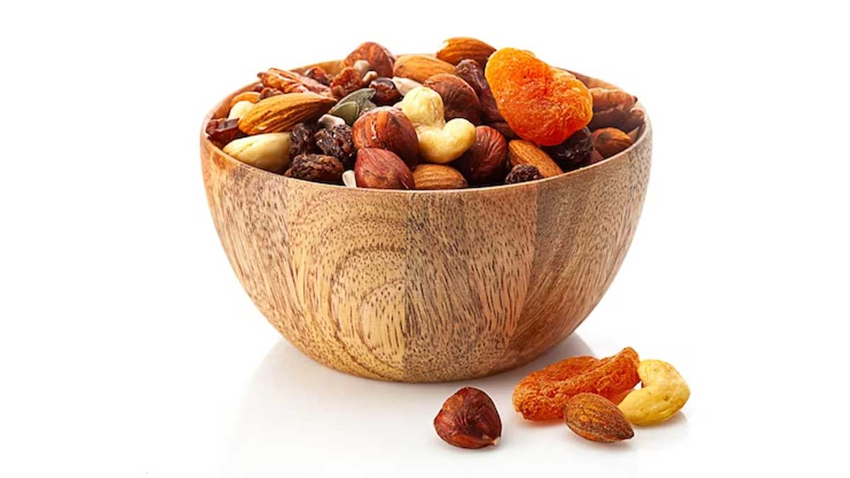 How To Know If You're Overeating Nuts: What Are The Side Effects