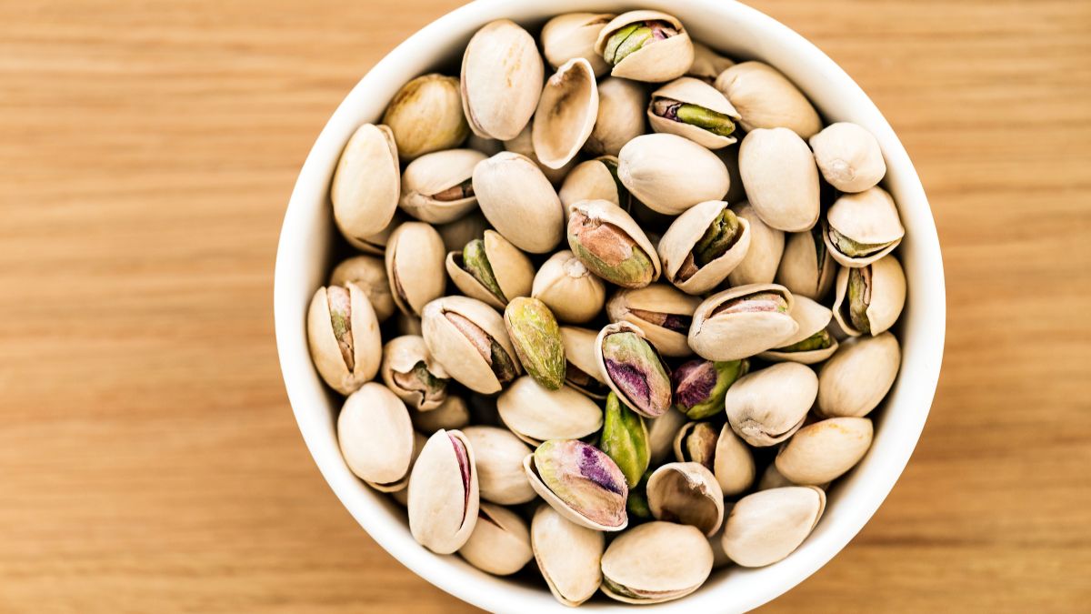 From Boosting Your Immunity To Keeping You Warm, Here's Why You Should Eat Pistachios In Winter