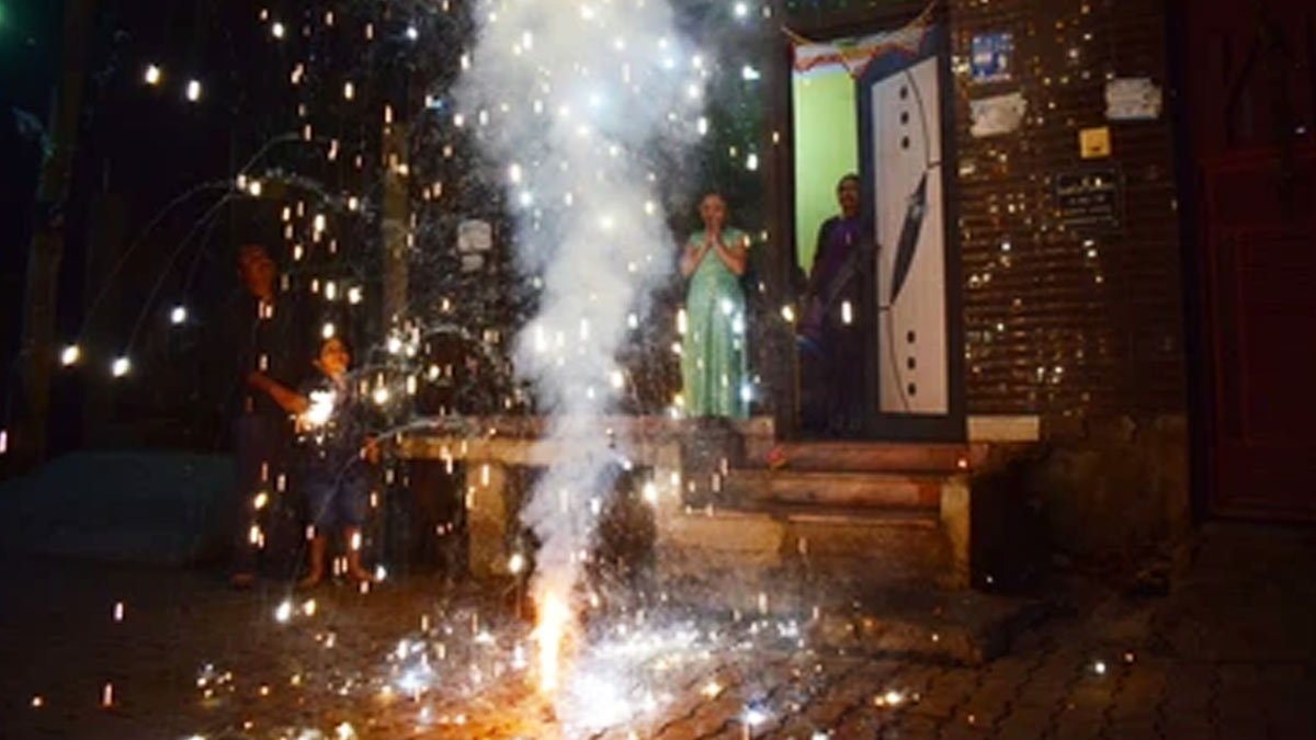 Diwali 2023: Experts List First Aid For Breathing Difficulties