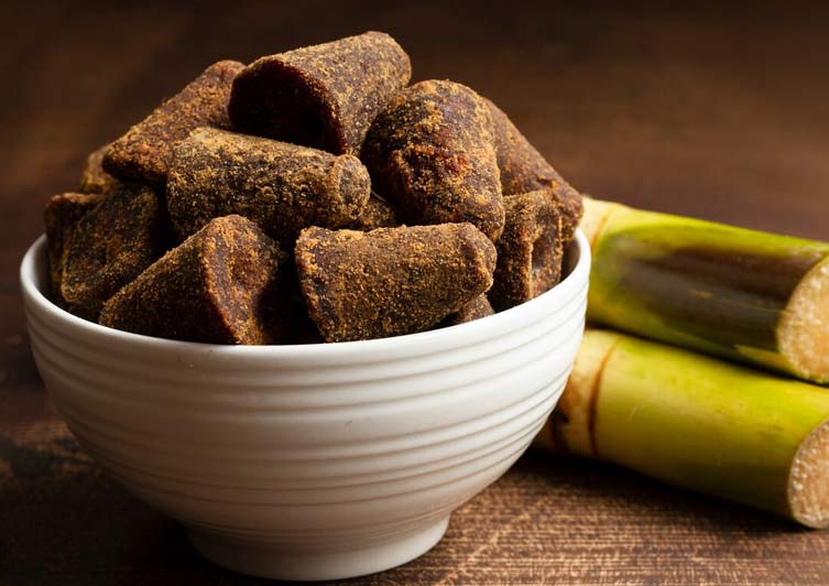 Benefits Of Eating Jaggery In Winter For Pregnant Women