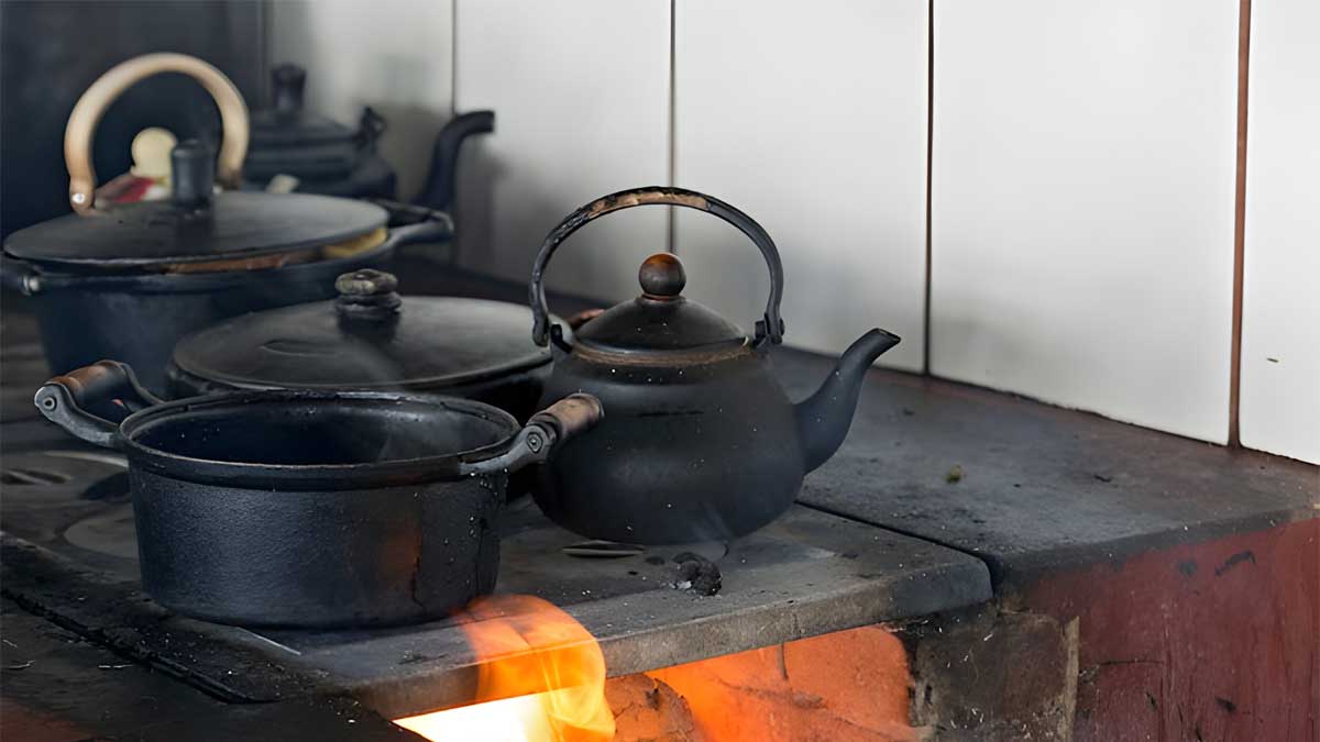 6 Benefits Of Cooking In Cast Iron - Lily Nichols RDN