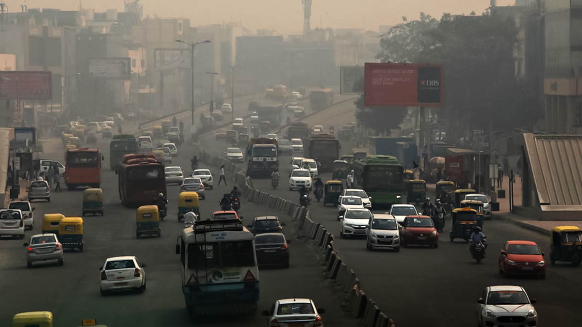 स्टडी : गाड़ियों से निकलने वाले नैनो पार्टिकल्स के संपर्क में आने से बढ़ती हैं स्वास्थ्य समस्याएं 