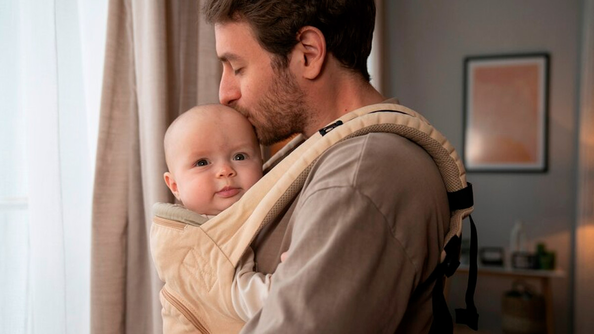 Study Suggests Screening Dads for Postpartum Depression