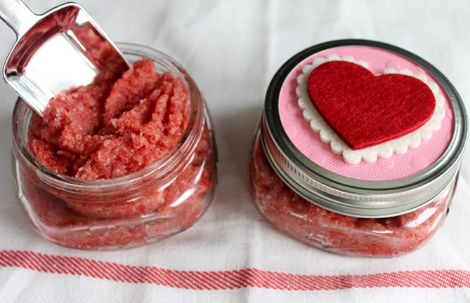 strawberry lip mask 
