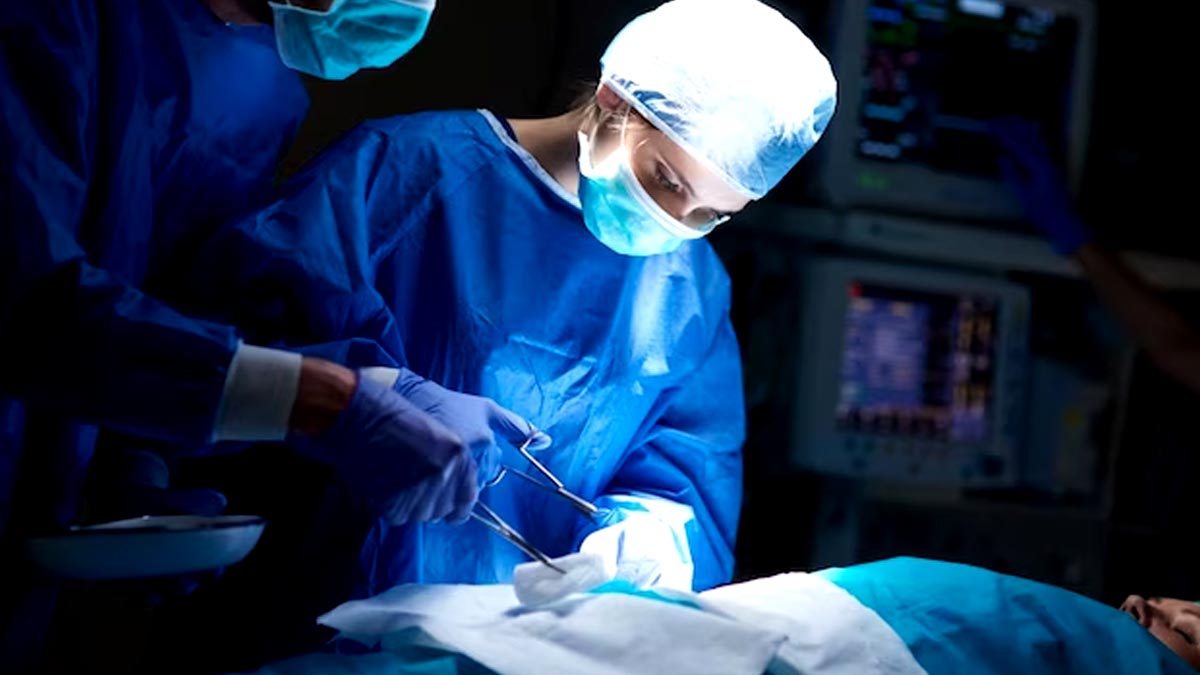 गुरुग्राम में डॉक्टरों ने महिला के शरीर से निकाला 8 किलो का ट्यूमर, जानें पूरा मामला 
