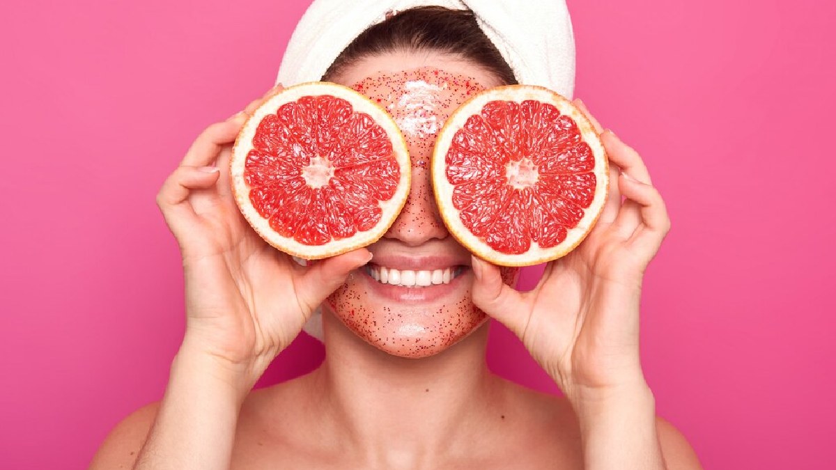 From Clearing Acne to Exfoliation Here's Why You Should Use Grapefruit For Your Skin OnlyMyHealth
