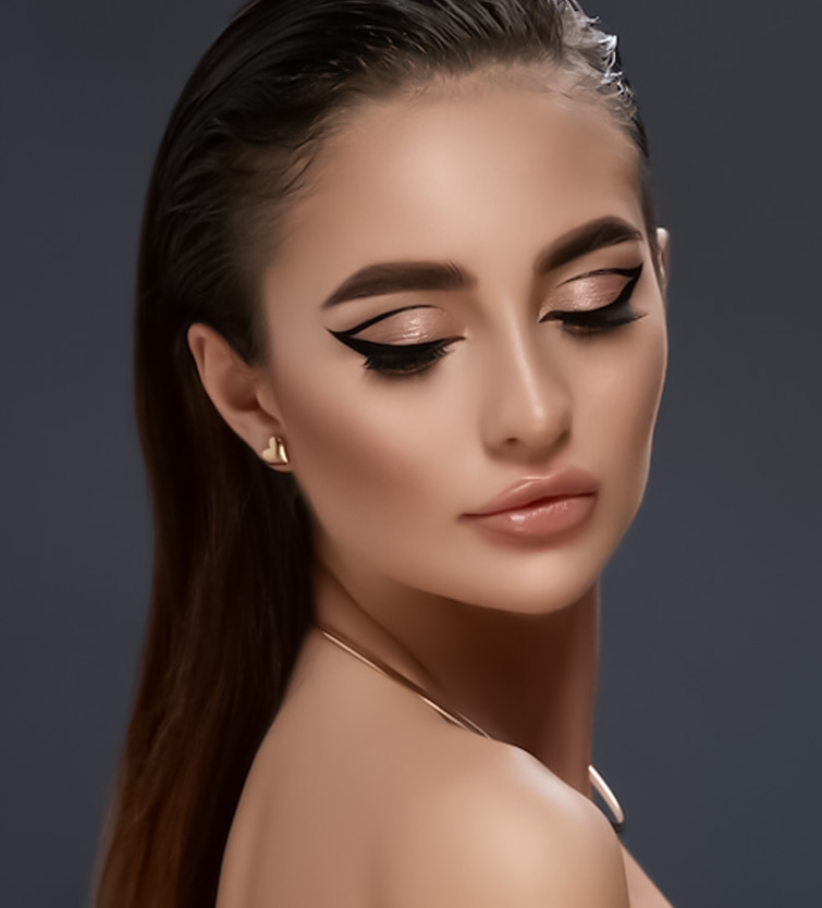 How Does Kajal Affect Skin Near Eyes In Hindi