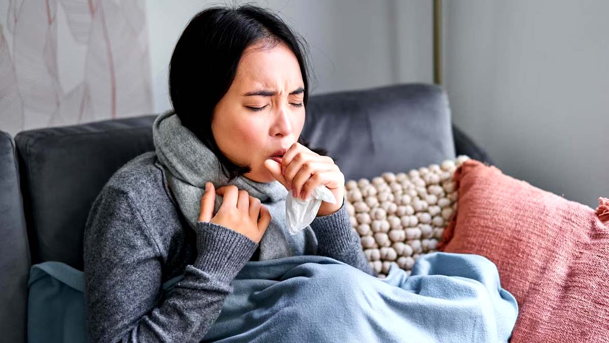 गुलाबी ठंड में हो सकते हैं बीमार, स्‍वस्‍थ रहने के ल‍िए फॉलो करें डॉक्‍टर के बताए ये 5 ट‍िप्‍स