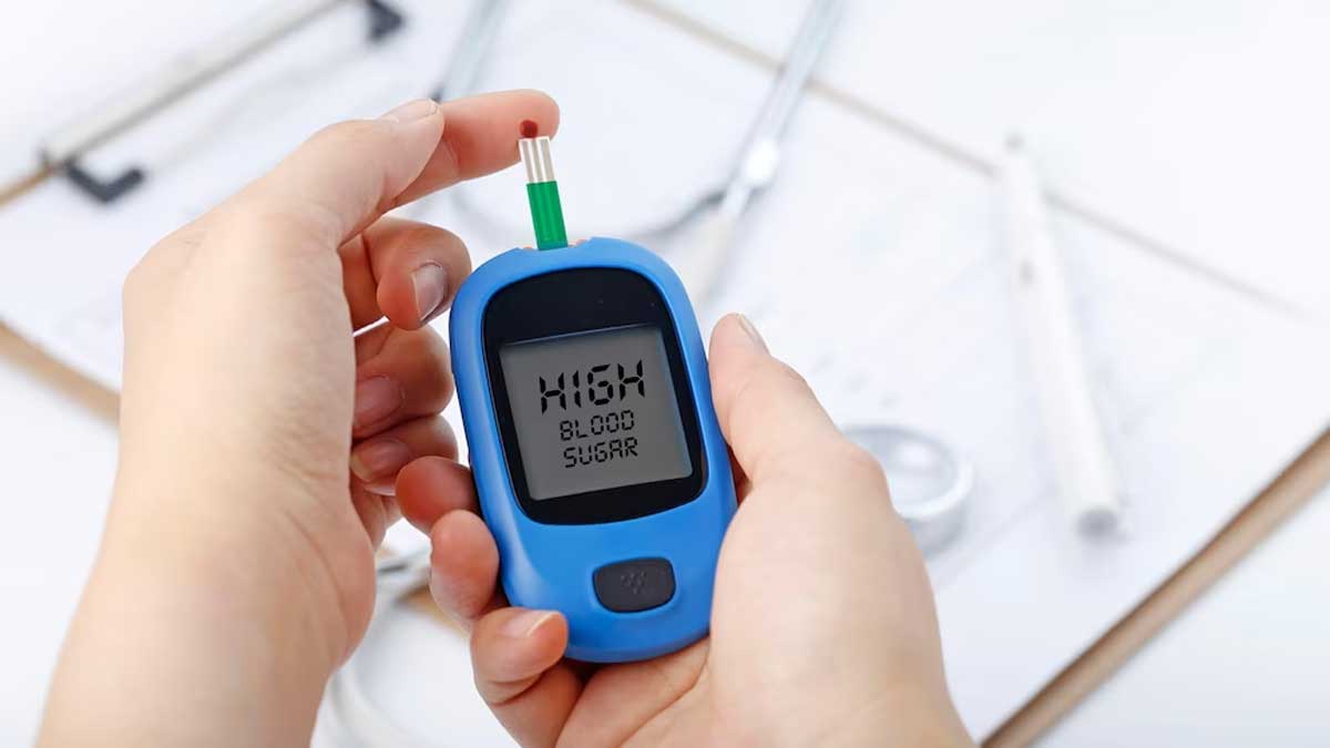 Ayurveda For Diabetes: Expert Shares 4 Drinks You Should Consume On An Empty Stomach
