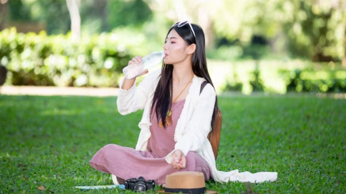 Expert Shares 6 Ayurvedic Rules To Define The Best Way To Drink Water Onlymyhealth