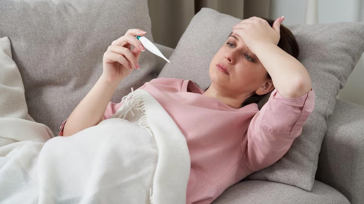 बुखार जैसा महसूस होता है मगर चेक करने पर नहीं बढ़ा होता तापमान? डॉक्‍टर से समझें इसका कारण 