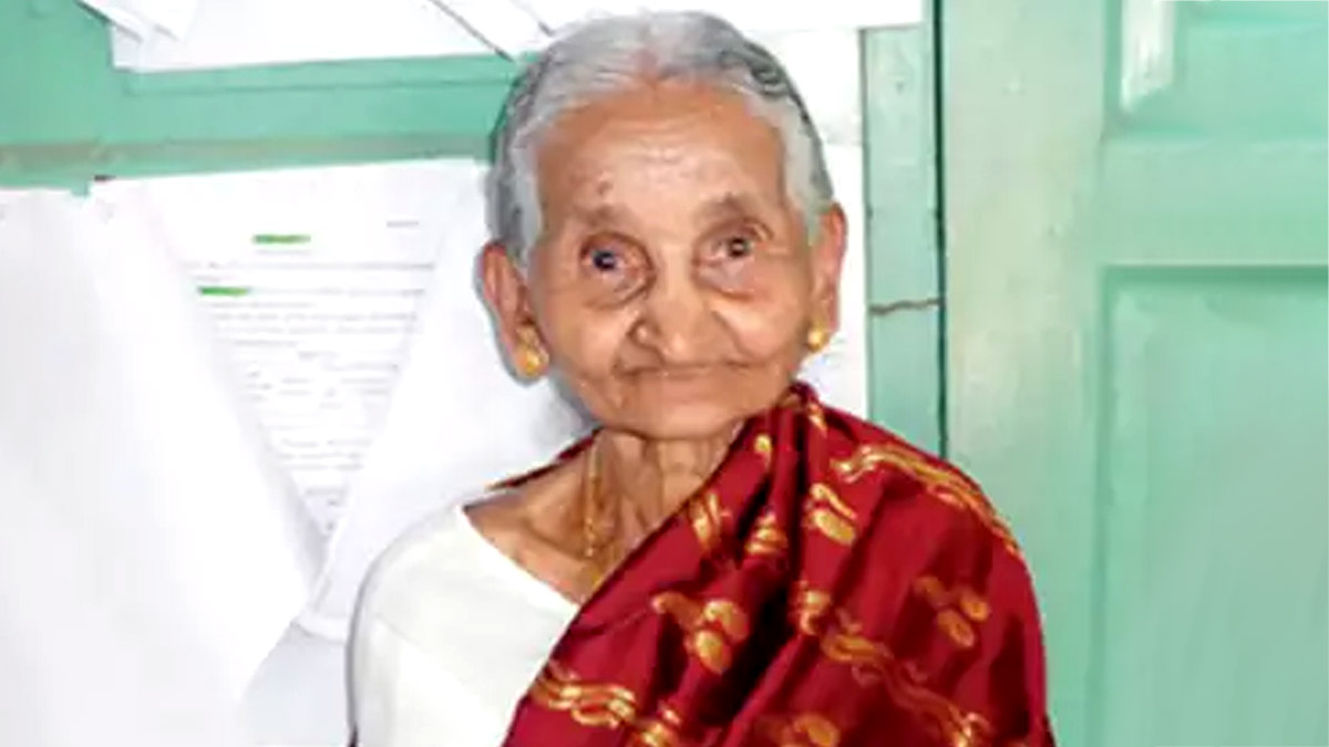 89 साल की इस पंचायत अध्यक्ष की एनर्जी और फिटनेस देख IAS ऑफिसर हुईं हैरान, जानें क्या है इनकी फिटनेस का राज