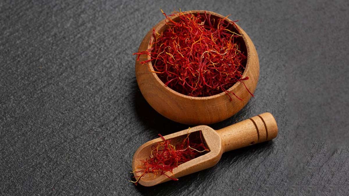 From Controlling Your Mood And Appetite To Improving Your Memory, 8 Reasons Why You Must Eat Saffron Every Day