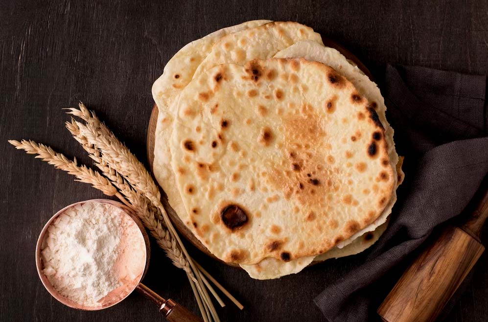 Confused Between Roti Or Rice For Weight Loss? Read To Know Which Is