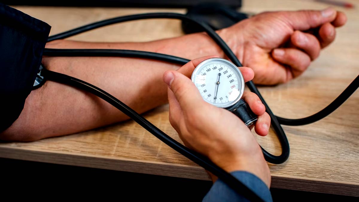 ब्लड प्रेशर को कंट्रोल में रखकर बचाई जा सकती है 4.6 मिलियन लोगों की जान : WHO 