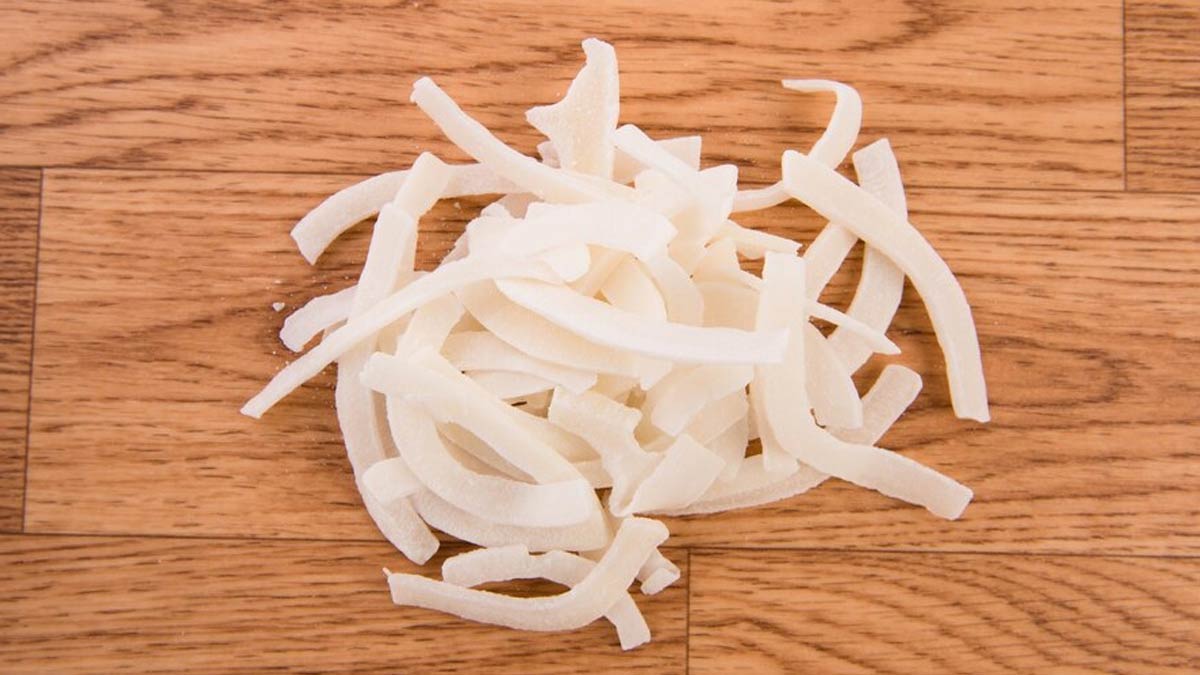 Enoki Mushrooms: Health Benefits of Consuming It