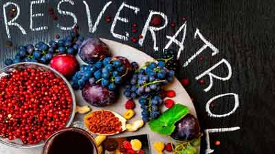 Resveratrol: रेसवेरेट्रॉल क्या होता है? डॉक्टर से जानें यह सेहत के लिए कैसे है फायदेमंद 