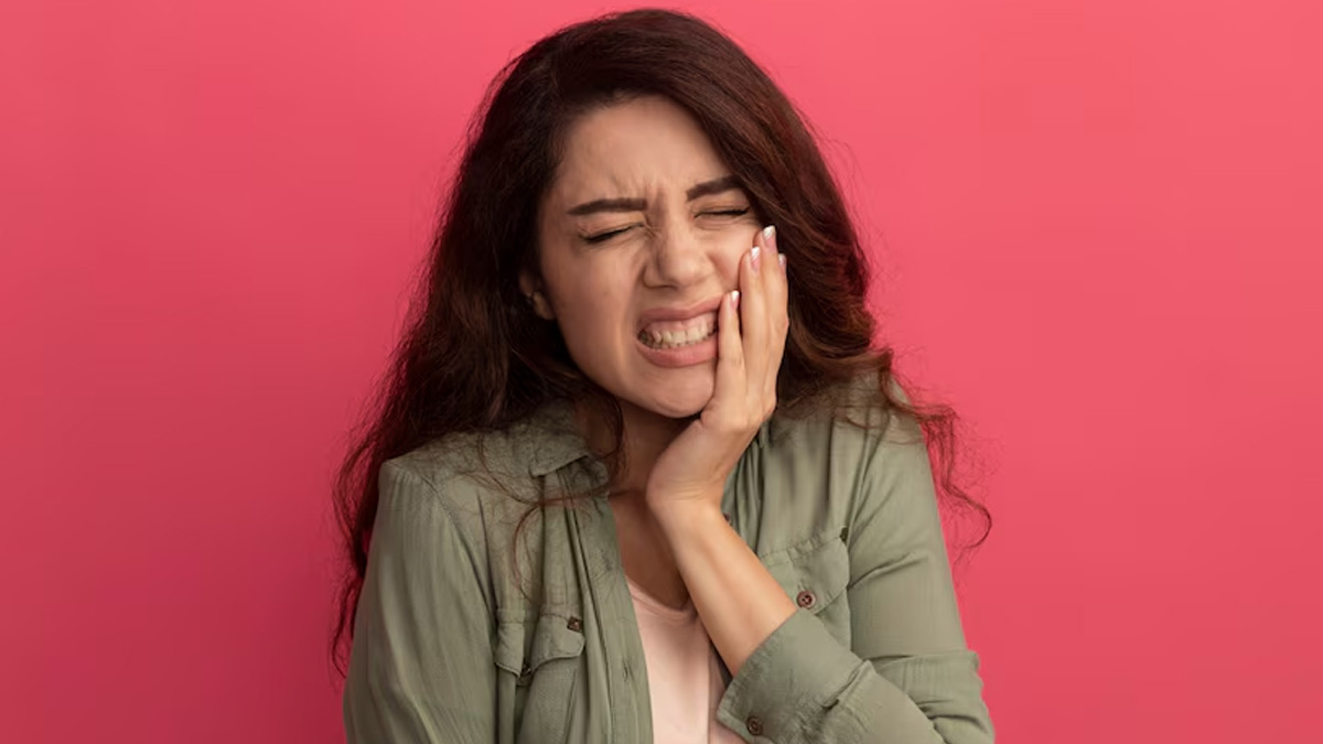 Toothache Giving You Hard Time? Here Are Some Home Remedies For Toothache