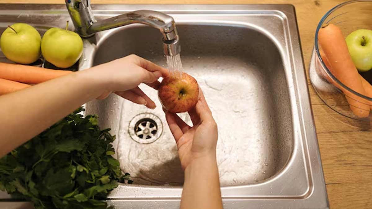 prevention tips of food poisoning in babies