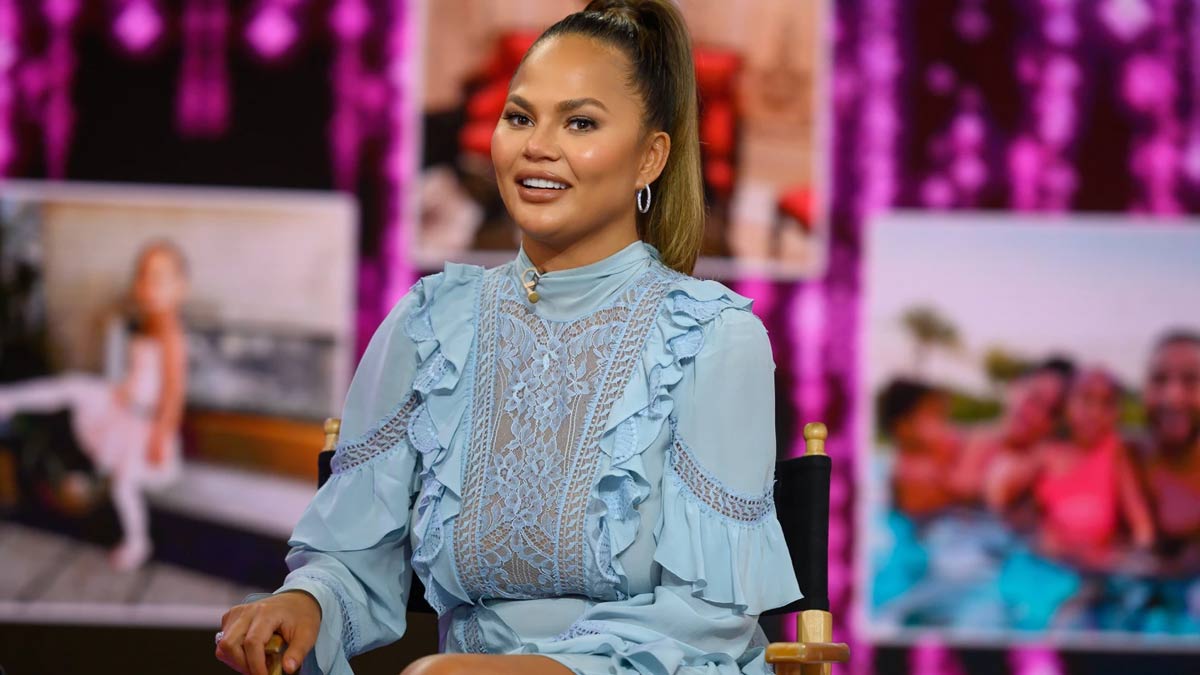 Chrissy Teigen Gets Candid About Her Double Ear Infection; Symptoms To ...