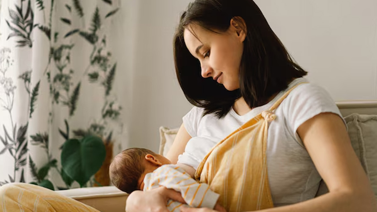 breastfeeding in hindi