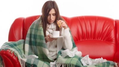 डेंगू के अलावा किन कारणों से कम होता है प्लेटलेट काउंट? जानें डॉक्टर से