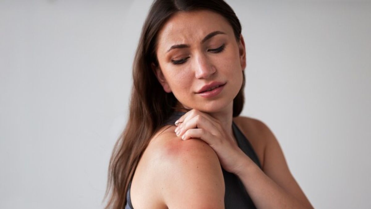 The Impact of Monsoon on Skin Sensitivity: How to Adapt Your Skincare Routine