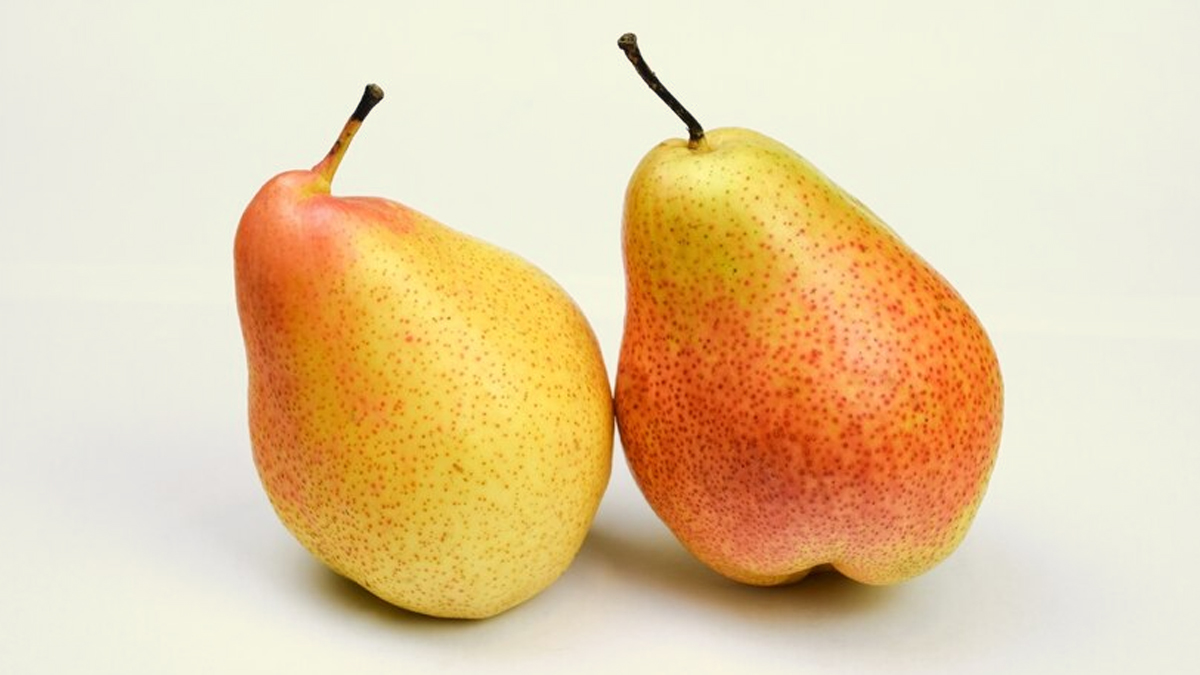 red-pear-health-benefits-inside