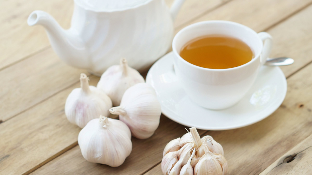 Type 2 Diabetes: Here’s How Garlic Tea Can Help Manage Blood Sugar Levels